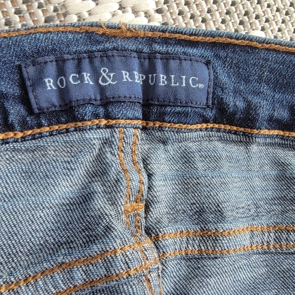 Rock & Republic Kendall Size 18 distressed highrise denim capri, stretch comfort - Picture 10 of 11